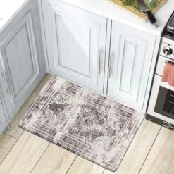 World Rug Gallery Distressed Traditional Anti-Fatigue Standing Mat