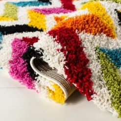 Shag Kids SGK565 Power Loomed Area Rug - Safavieh -Safavieh Shop GUEST 3d849529 39fa 4730 bf90 9ffe91e8a1b3