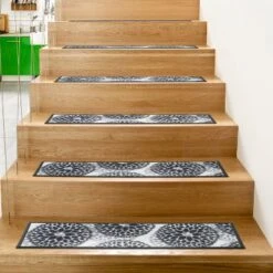 World Rug Gallery Modern Floral Circles Non-Slip Stair Treads -Safavieh Shop GUEST 55d02c98 5766 4886 840d ff96f5e3ebfe