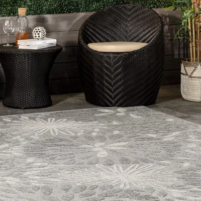 NuLOOM Floret Raised Indoor And Outdoor Patio Area Rug 10 NuLOOM Floret Raised Indoor And Outdoor Patio Area Rug - Image 8