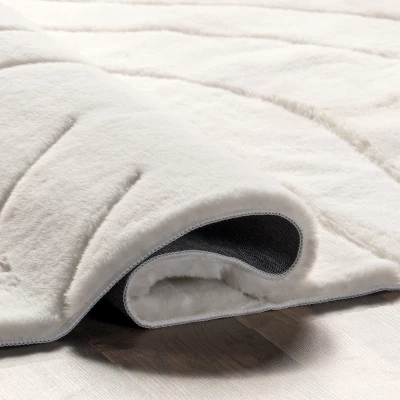 NuLOOM Camari Contemorary Faux Rabbit Machine Washable Area Rug 5 NuLOOM Camari Contemorary Faux Rabbit Machine Washable Area Rug - Image 3