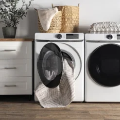 NuLOOM Azzie Modern Zig Zag Machine Washable Area Rug 21 NuLOOM Azzie Modern Zig Zag Machine Washable Area Rug -Safavieh Shop GUEST b1fc0c58 1cee 4575 92f1 6dfa6f1cd8b6