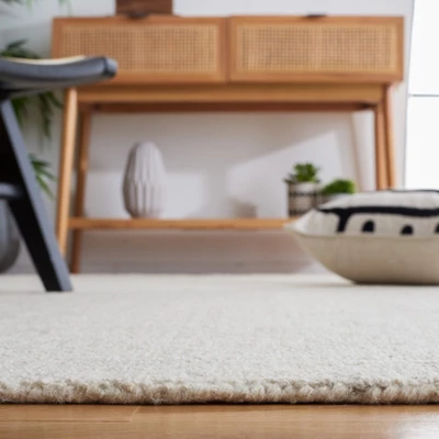 Micro-Loop MLP537 Hand Tufted Area Rug - Safavieh 4 Micro-Loop MLP537 Hand Tufted Area Rug - Safavieh - Image 2